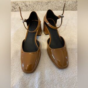 NEW AEROSOLES ALMA Light brown patent block heels SZ 8
